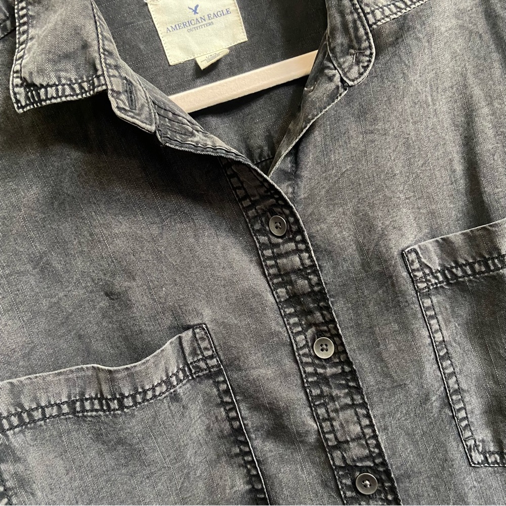 Cropped button up - Picture 2 of 2